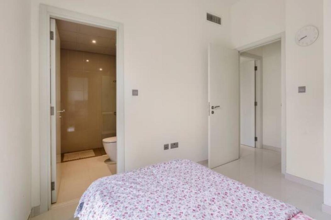 Accommodatie bij particulieren Single And Double Private Ensuite In Damac Hills 2 Dubai